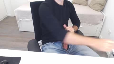 Ulep online show from 11/21/25, 11:53