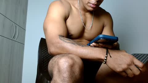 Snapshot of ulisess15 chatting on 05/26/26, 12:12 Felipe model independent online show from 05/26/26, 12:12