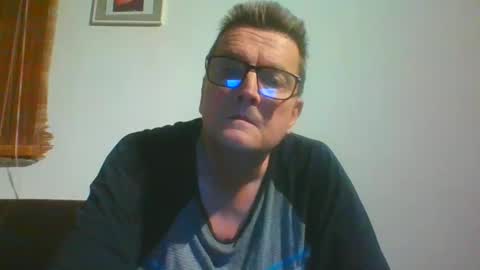 Snapshot of ulmeni4 chatting on 12/30/24, 10:23 ulmeni4 online show from 12/30/24, 10:23