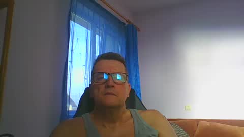 Snapshot of ulmeni4 chatting on 01/16/25, 12:09 ulmeni4 online show from 01/16/25, 12:09