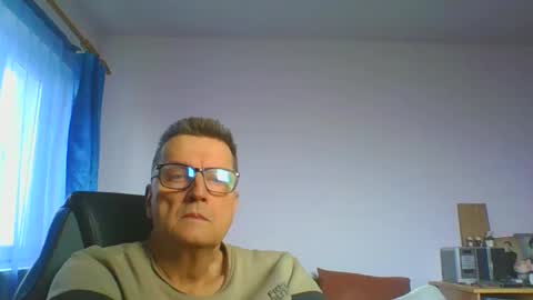 Snapshot of ulmeni4 chatting on 01/23/25, 09:18 ulmeni4 online show from 01/23/25, 09:18