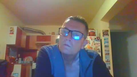 Snapshot of ulmeni4 chatting on 04/02/26, 07:00 ulmeni4 online show from 04/02/26, 07:00