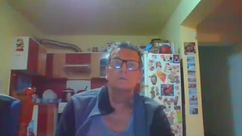 ulmeni4 online show from 04/24/26, 09:17