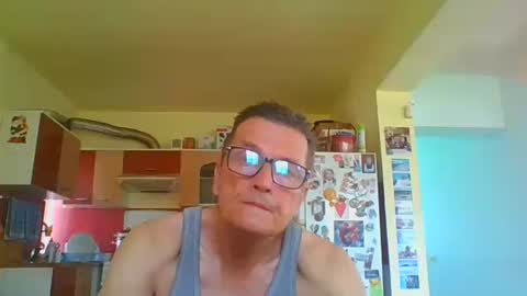 ulmeni4 online show from 04/25/26, 11:46