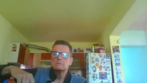 ulmeni4 online show from 05/05/26, 11:51