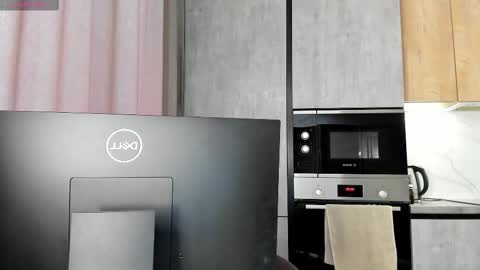 Melena online show from 09/19/25, 12:56