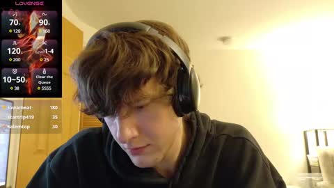 Snapshot of ultrakang69 chatting on 01/17/25, 04:17 ultrakang69 online show from 01/17/25, 04:17