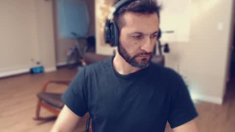 ultratoaster online show from 01/31/25, 12:39