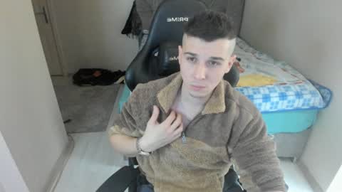 hi im mike tyson -  online show from 01/03/25, 04:33