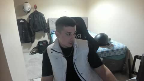 Snapshot of ulxer chatting on 05/13/26, 09:00 hi im mike tyson - online show from 05/13/26, 09:00