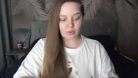 Snapshot of ulystar chatting on 01/03/25, 10:20 Ulyana online show from 01/03/25, 10:20