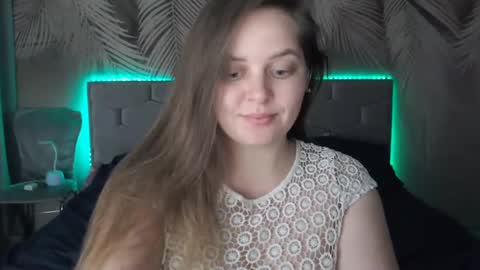 Snapshot of ulystar chatting on 01/05/25, 01:04 Ulyana online show from 01/05/25, 01:04