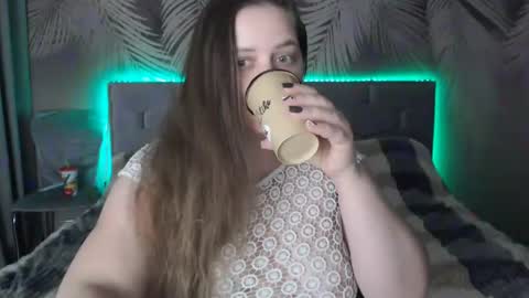 Snapshot of ulystar chatting on 01/22/25, 06:42 Ulyana online show from 01/22/25, 06:42