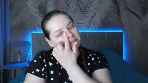 Snapshot of ulystar chatting on 02/19/25, 04:44 Ulyana online show from 02/19/25, 04:44