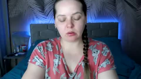 Snapshot of ulystar chatting on 03/12/25, 06:29 Ulyana online show from 03/12/25, 06:29