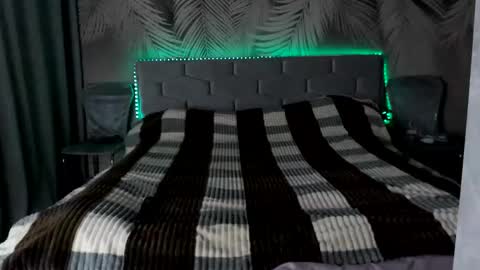 Snapshot of ulystar chatting on 10/24/25, 07:49 Ulyana online show from 10/24/25, 07:49