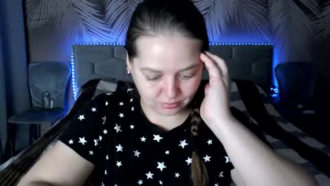 Snapshot of ulystar chatting on 10/27/25, 07:12 Ulyana online show from 10/27/25, 07:12