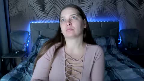 Snapshot of ulystar chatting on 11/07/25, 08:03 Ulyana online show from 11/07/25, 08:03