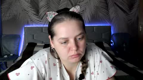 Snapshot of ulystar chatting on 11/13/25, 08:57 Ulyana online show from 11/13/25, 08:57