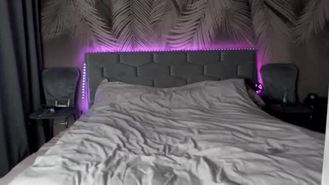 Snapshot of ulystar chatting on 12/14/25, 07:25 Ulyana online show from 12/14/25, 07:25