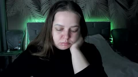 Snapshot of ulystar chatting on 12/18/25, 07:14 Ulyana online show from 12/18/25, 07:14