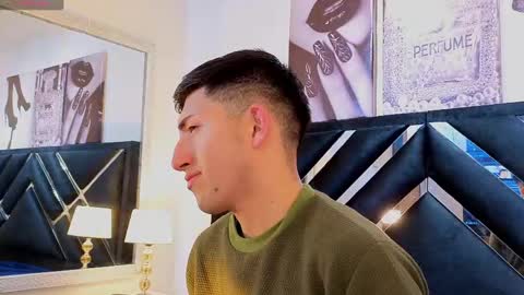 un_sluttyy online show from 04/18/26, 11:14