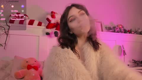 Una  online show from 12/25/24, 09:34