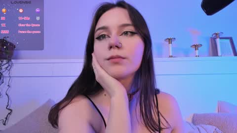 Una  online show from 02/04/25, 12:44