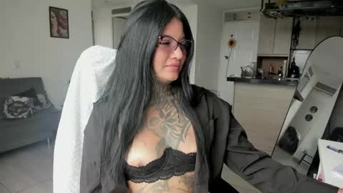 Snapshot of unatatuada chatting on 05/18/26, 05:52 Franchesca online show from 05/18/26, 05:52