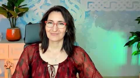 UnaTera online show from 10/18/25, 05:54