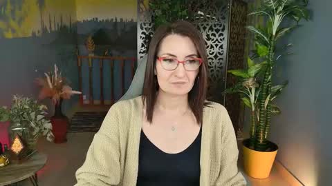 UnaTera online show from 11/04/25, 09:08