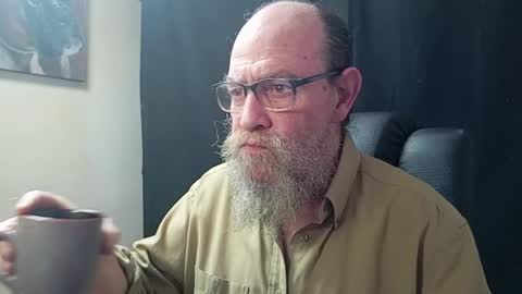 Snapshot of uncle_hottiecb chatting on 04/07/26, 04:51 Uncle Hottie online show from 04/07/26, 04:51