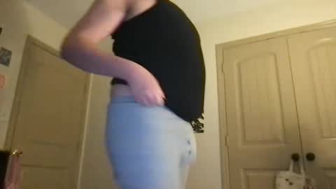 Snapshot of uncutc0wboy chatting on 02/12/25, 08:16 saint online show from 02/12/25, 08:16