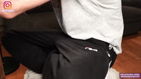 Snapshot of uncutgerman420 chatting on 12/02/24, 08:11 Mister Uncut online show from 12/02/24, 08:11