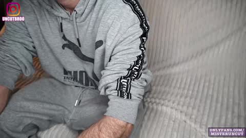 Snapshot of uncutgerman420 chatting on 12/11/24, 09:23 Mister Uncut online show from 12/11/24, 09:23