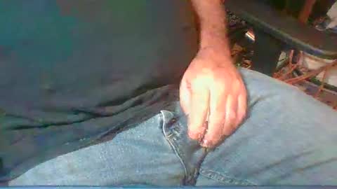 Snapshot of uncutmike7x5 chatting on 12/11/24, 06:20 uncutmike7x5 online show from 12/11/24, 06:20