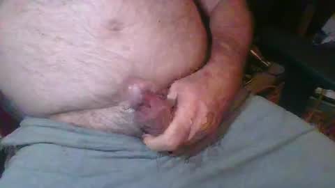 Snapshot of uncutmike7x5 chatting on 12/18/24, 01:23 uncutmike7x5 online show from 12/18/24, 01:23