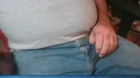 Snapshot of uncutmike7x5 chatting on 01/19/25, 07:37 uncutmike7x5 online show from 01/19/25, 07:37