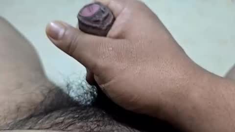 Snapshot of uncuttool3000 chatting on 12/22/25, 12:02 uncuttool3000 online show from 12/22/25, 12:02