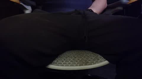 Under the desk online show from 02/22/26, 09:13