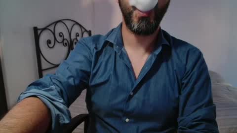 Giov online show from 05/16/26, 05:23
