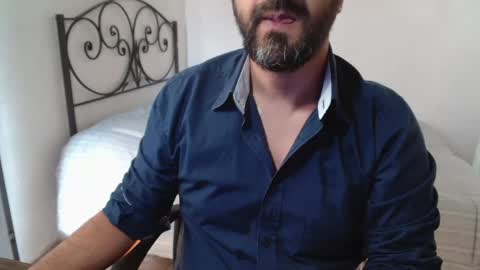 Giov online show from 05/17/26, 09:17