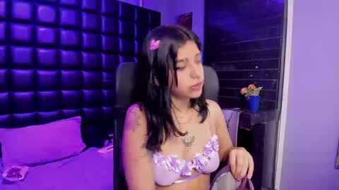 UnderBaby online show from 09/19/25, 03:52