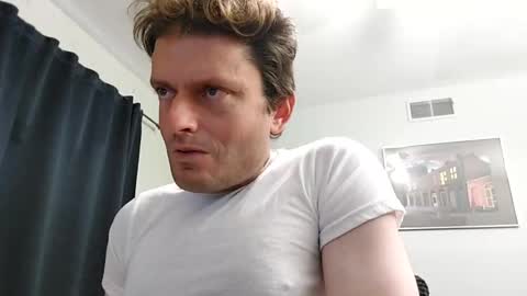 undress me online show from 10/13/25, 01:33