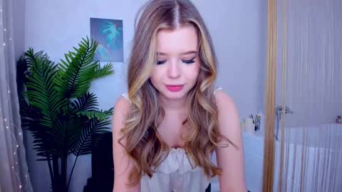 Alice online show from 02/15/25, 05:50