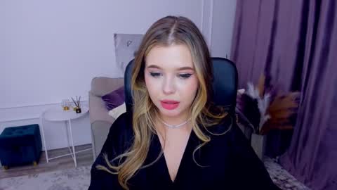 Alice online show from 02/22/25, 01:55