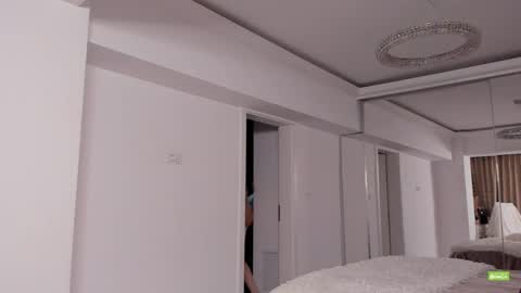 Silvia online show from 04/23/26, 05:37