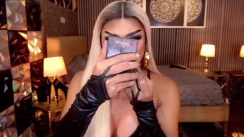 BRIANNA online show from 04/08/26, 06:19