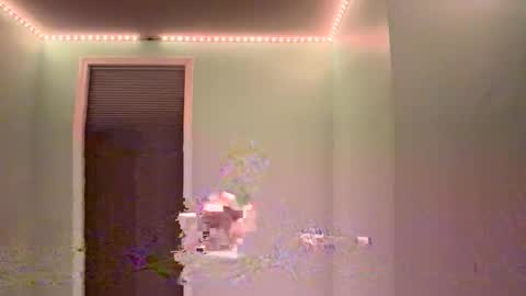 Snapshot of unhitchy1 chatting on 11/10/25, 01:59 unhitchy1 online show from 11/10/25, 01:59