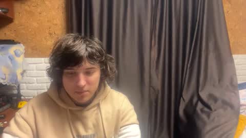 Anri online show from 12/19/25, 10:28